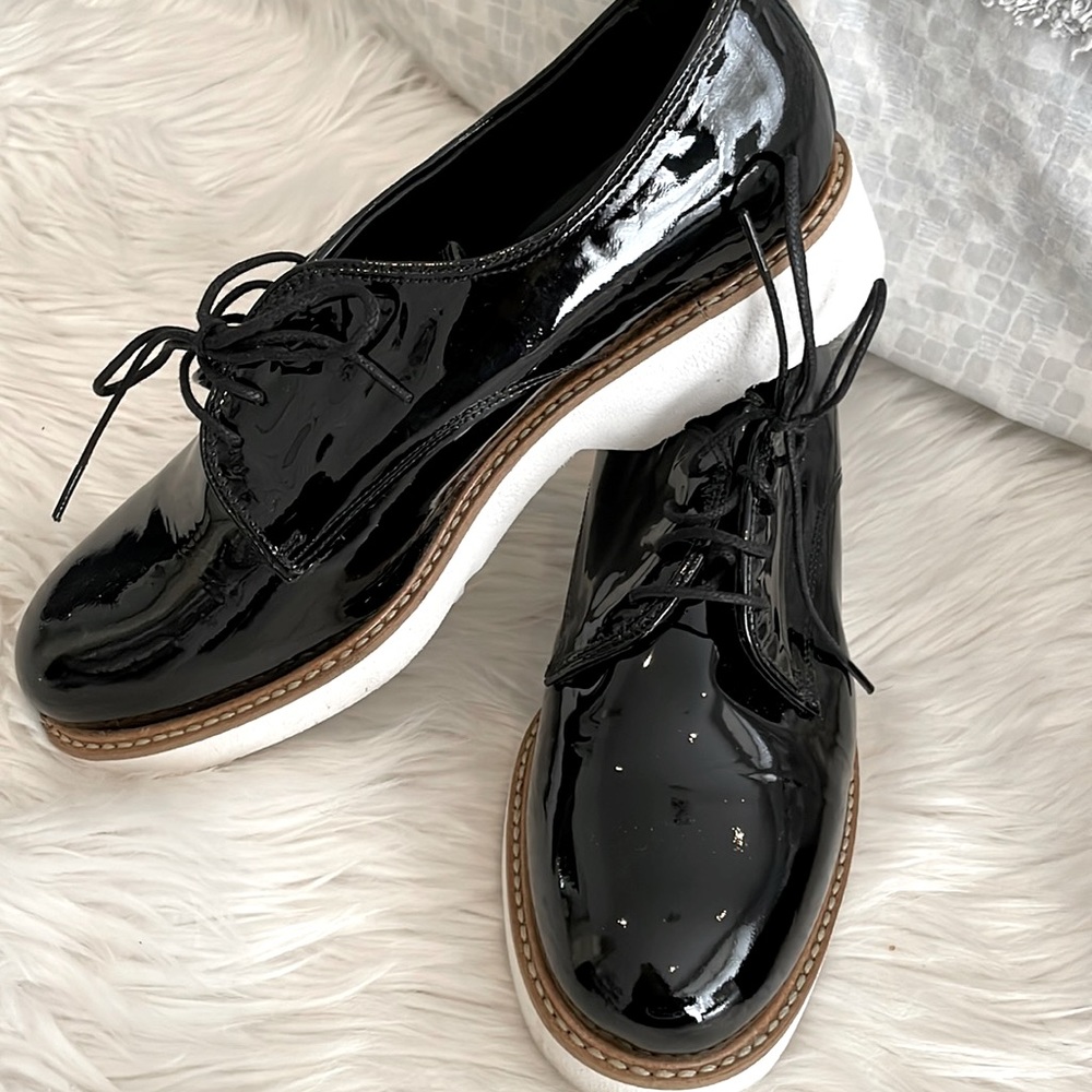 WOMENS MENS STYLE LOAFER SHOE BLACK PATENT LEATHER LACE TIE UP   NIB by HOTIC